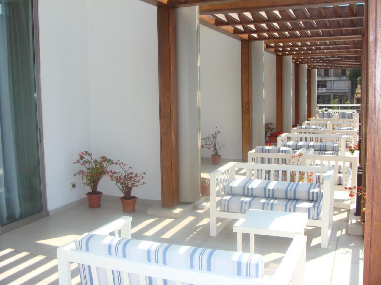 Monte Mare Hotel Jounieh Exterior foto